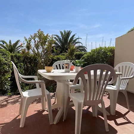 Appt 4 Couchages Port Camargue Pc060-1020 شقة